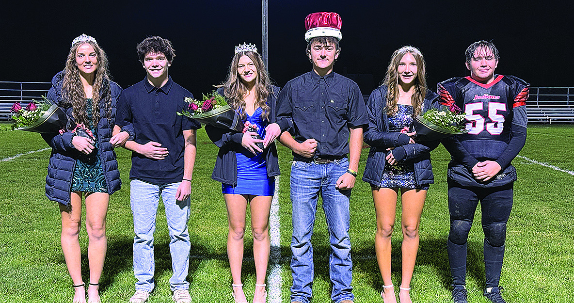 Princess and Prince: Emalyse Gottula and Aiden Tozer; Queen and King: Taelyn Blecha and Jaydon Johnson; Attendants: Kinsley Benson and Justin Baehr