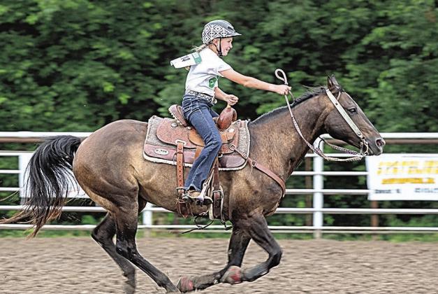 Sheridan Hinrichsen – 30.01 sec – Purple – Reserve Champion Barrel Racing-Junior Division