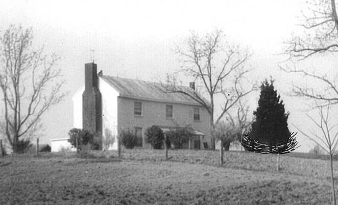 The house at Elm Hill, where Jennings grew up, shared by Ginger and Mack Gentry. The house is long gone.