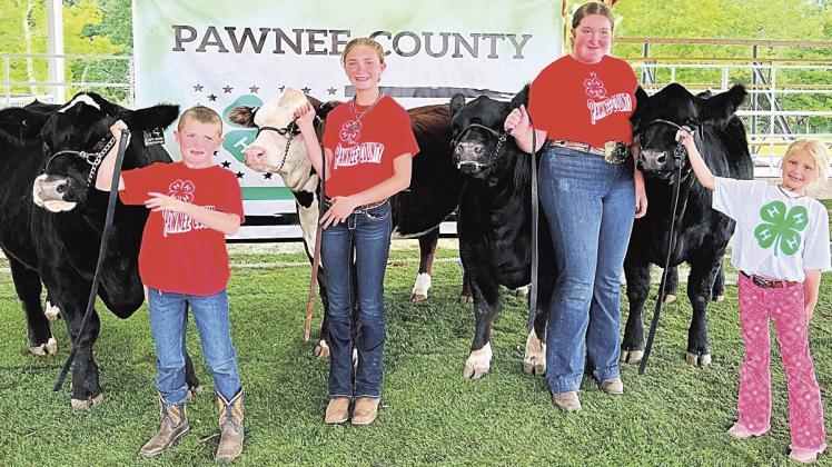 Blaine Sisco-Champion Breeding Heifer, Aubrey Sisco-Champion Breeding Heifer, Adelyn Sisco, Supreme Champion Breeding Heifer, Champion Market Heifer, Best In Barn , Macy Sisco-Reserve Champion Market Beef