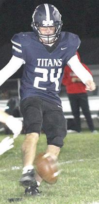 HTRS’ Jacopo Vanni kicks a 25 yard field goal at the end of the game. Paula Jasa/Republican