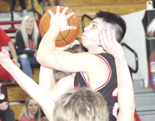 P.C.’s Anthony Kling drives the lane against J-B. Paula Jasa/Republican