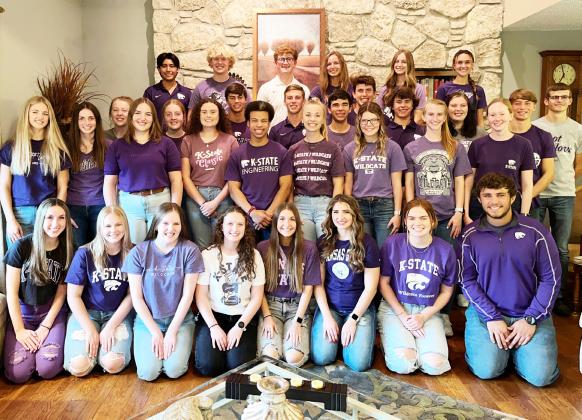 33 freshman leaders selected for Quest FreshmanHonorary