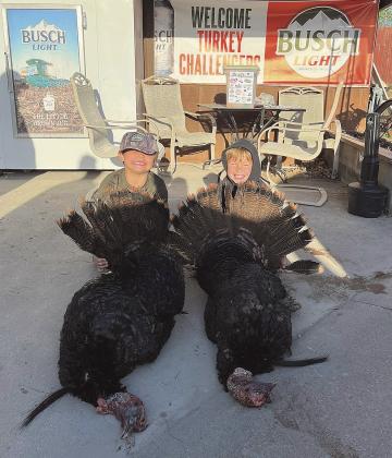Youth Division Champion James Howard (left) and Second Place winner Jaxon Howard (right)