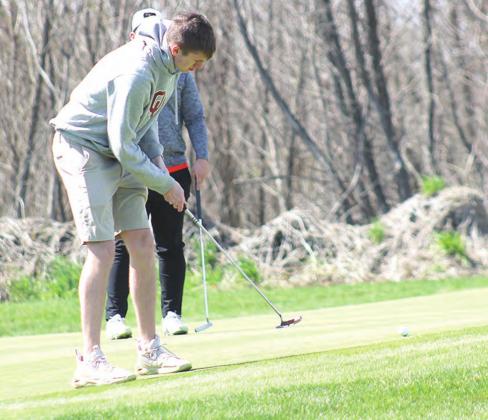 HTRS/P.C.’s Jacob Joy directs his putt towards the #1 hole in his first round where he shot a 44. He finished the second nine with a 48 for a 92 total and 3rd place. Paula Jasa/Republican