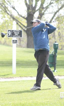 HTRS/P.C.’s Carson Refsdal watches his tee shot fly on the #9 hole at the JCC Invitational. Refsdal placed 4th overall at the tournament with an 82. Paula Jasa/Republican