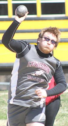 Area teams enjoy good conditions at JCC Invitational