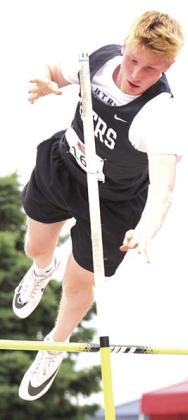 HTRS’ Brogan Dunlap clears 11’6” in the Class D boys’ Pole Vault event on Saturday. Photo courtesy of Stephanie Croston/Seward County Independent