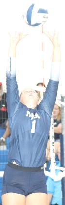 HTRS’ Laramie Glathar sets up the Lady Titan offense in the Class B Mudecas 3rd place game. Paula Jasa/Republican