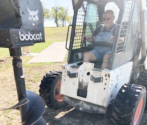 Fairview Golf Club Receives Free Trees