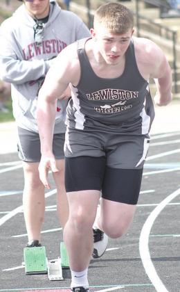 Lewiston’s Hayden Christen gets off to a quick start in the boys’ 200 m. prelims. Paula Jasa/Republican