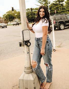 Neveah Blecha School: SCC-Lincoln Major: Nursing Goal: Nurse Practioner