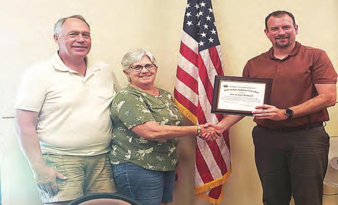 Howards receive Carolyn VanHorne Award