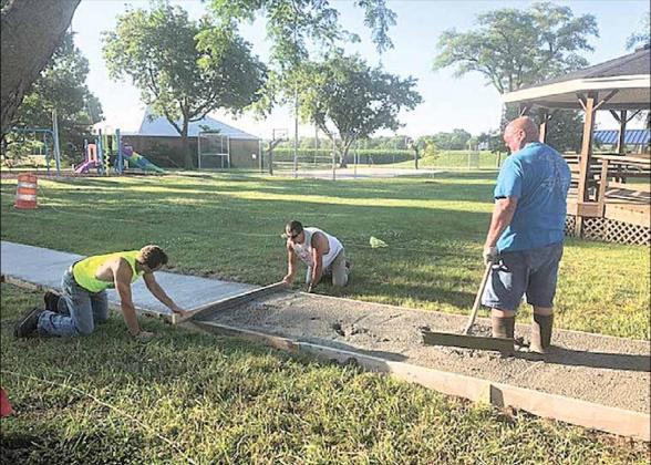 Steinauer has new park sidewalk
