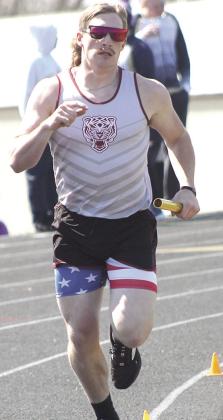 LHS’ Tristen Ray rounds the corner in the boys’ 3200 M. relay at the Lewiston Invitational last Tuesday. Paula Jasa/Republican