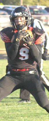 P.C.’s Jesse McLaughlin (#9) catches the PAT pass in the 1st quarter to put the Indians ahead 19-0. Paula Jasa/Republican