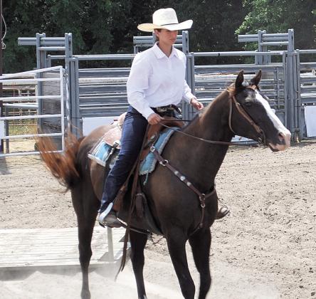 Morgann Friedly, Champion Senior Trail Horse