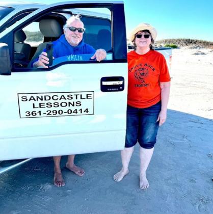 Sandy Cerra with Mark Landrum, the Sandcastle Guy
