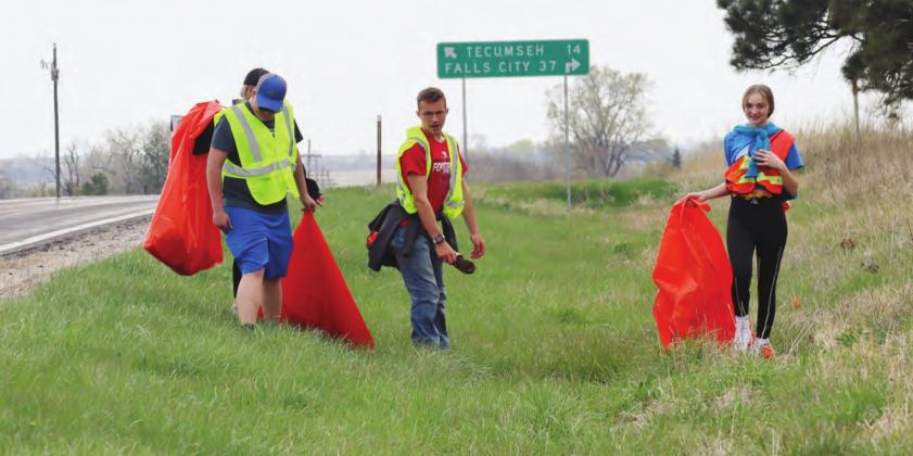 PC students pick up litter for Earth Day
