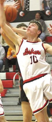 P.C.’s Drew Menninga (#10) battles for a rebound. Paula Jasa/Republican