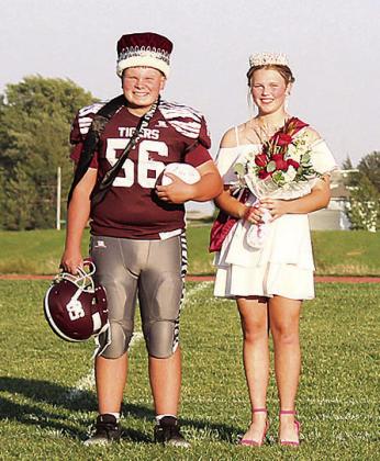 Ayden Hunzeker (r) was crowned homecoming queen and Taven Porcher (l) was crowned homecoming king