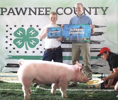 Kohen Vetrovsky, Champion Market Barrow, Supreme Champion Market Swine