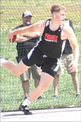 Things heat up at Class D-1 District Track Meet