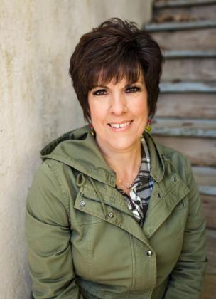 Kristi Robison to retire after 34 years teaching