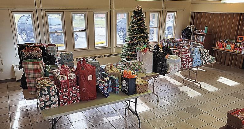 Pawnee City comes together in a spirit of generosity this Chrstmas Season