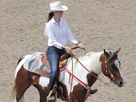 Rylee Smith, Champion Halter Mares, 5-Years &amp;amp;Older-14 Hands &amp;amp; Over