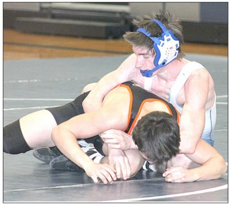 HTRS/P.C.’s Caleb Werman had an long drawn-out and exciting match against F.C.’s Kadyn Strecker last Monday night, but lost in sudden victory overtime, 4-6. Paula Jasa/Republican