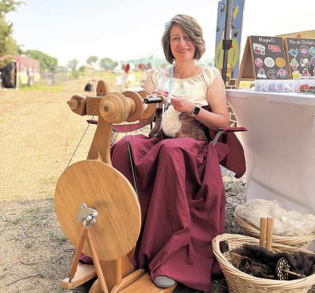 Renaissance Weekend Draws Crowd to Slim’s Pickins Farm