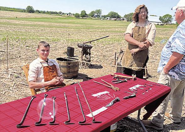 Renaissance Weekend Draws Crowd to Slim’s Pickins Farm