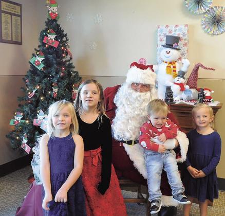 Santa comes to Pawnee City Library
