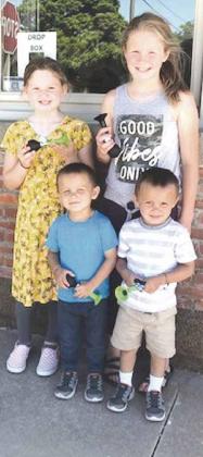 Steinauer kids enjoy scavenger hunt