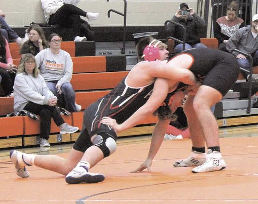 Pawnee City Indian Gauge Schuetz sprawls as his opponent shoots
