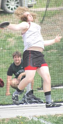 Thirteen qualify for State Track at D-1 Districte