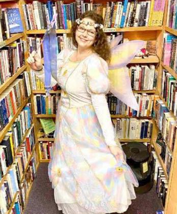 Fairy Good Time delivering books