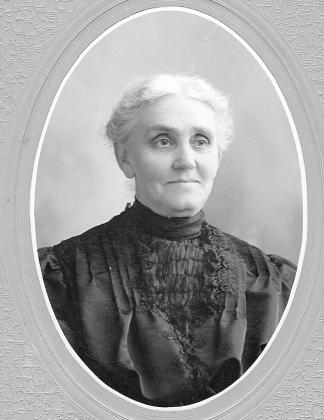 Fannie Giddings in her golden years. At age 90, a family member collected her memories into a booklet, and so we have this story. Fannie was 17 when she came. She remembered of her youth in Pennsylvania and New York, “There were lots of trees where we lived. I used to like to climb trees.”