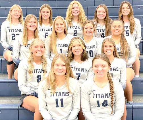 Members of the 2022 HTRS Volleyball team are front, from left: Jaylyn Bohling and Ashton Bredemeier. 2nd row: Jaylie McNealy, Hannah Koziol, Avery Dierberger. Third row: Macy Vrtiska, Laramie Glathar, Lily Wamsley, Izzy Hammer. Back row: Jorja DeJonge, Shayfer Cumro, Elie Bstandig, Maddie Bredemeier, Lilli Bowen.