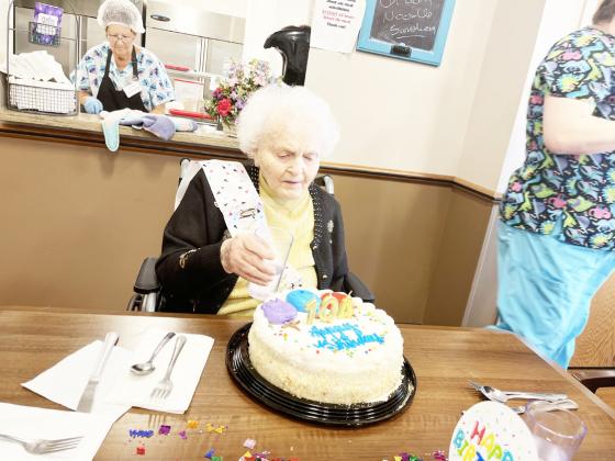 Evelyn Pettinger Celebrates 104th Birthday