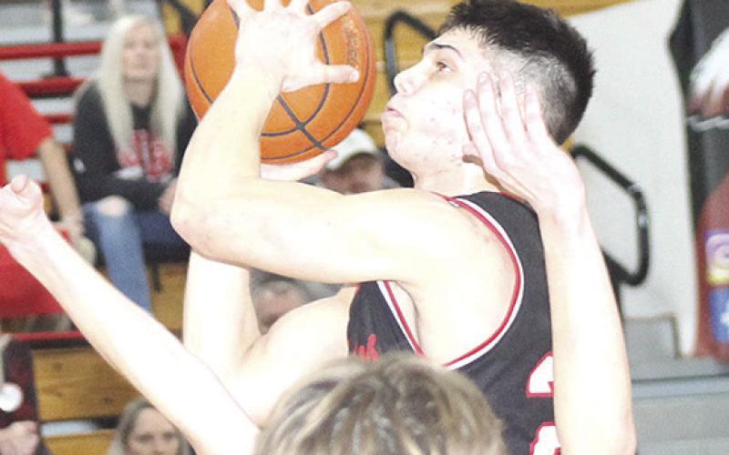 P.C.’s Anthony Kling drives the lane against J-B. Paula Jasa/Republican