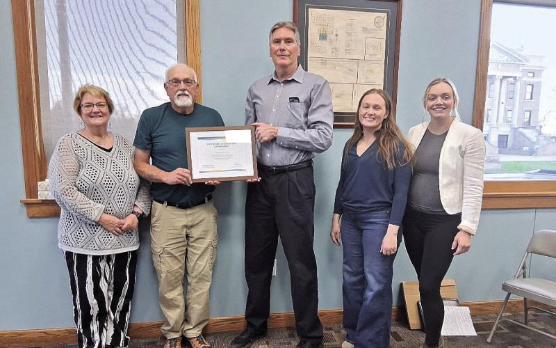 From left to right: City Clerk Tammy Curtis, Mayor Charlie Hatfield, Dave Honz, Economic Development Co Directors Josie Friedly and Jess Colo