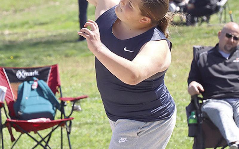 HTRS’ Ava Grimes launches her attempt in the Shot. Paula Jasa/Republican