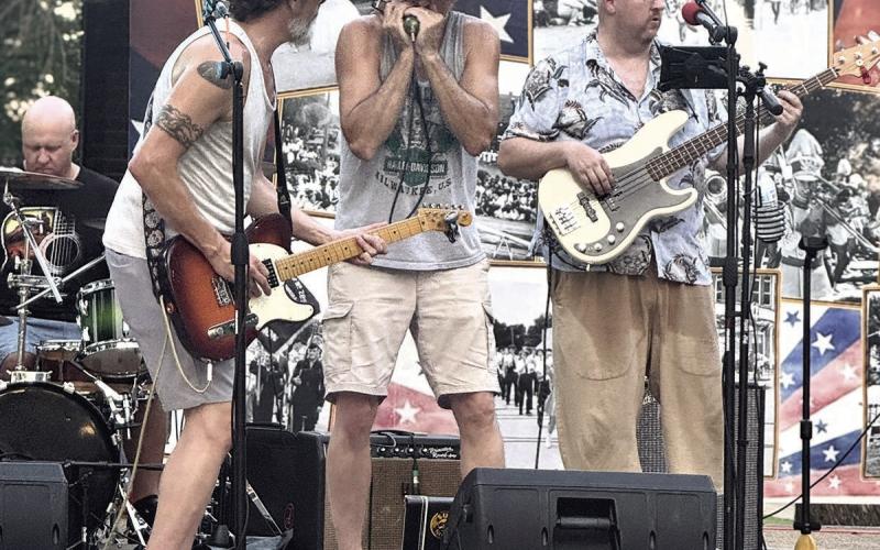 Summer Night Blues in Table Rock