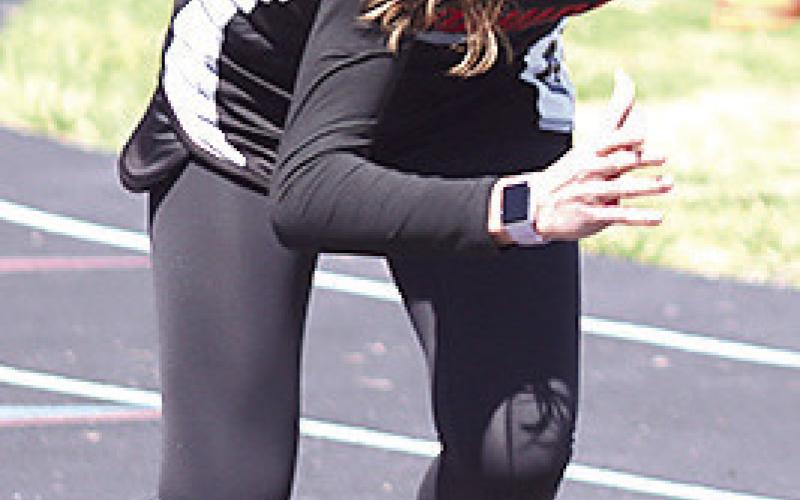P.C.’s Kinsley Benson gets off to a quick start in the girls’ 400 M. Dash. She placed 6th with a time of 1:08.29. Paula Jasa/Republican
