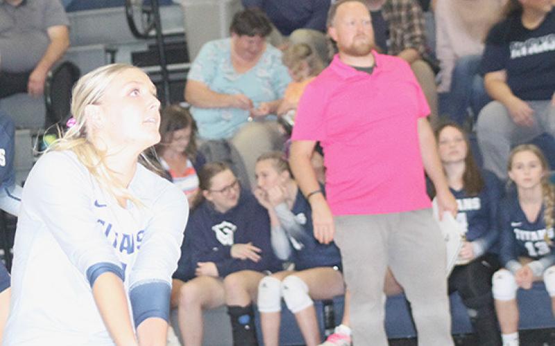 HTRS’ Jaylie McNealy (left) directs a pass to the front row for the attack against FCSH. Paula Jasa/Republican