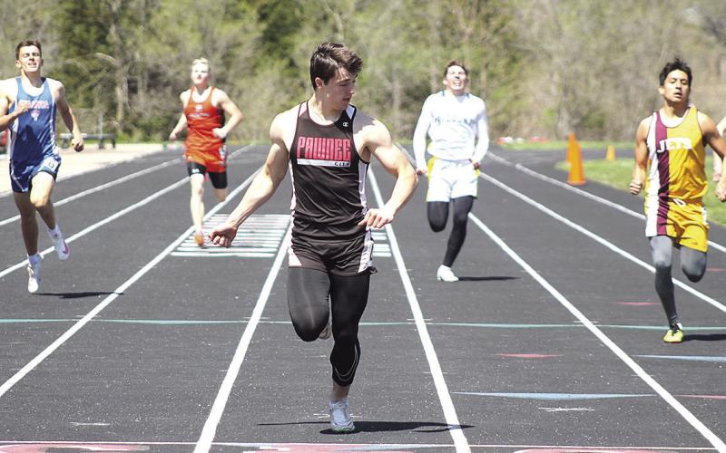 Tracksters brave blustery conditions at Mudecas