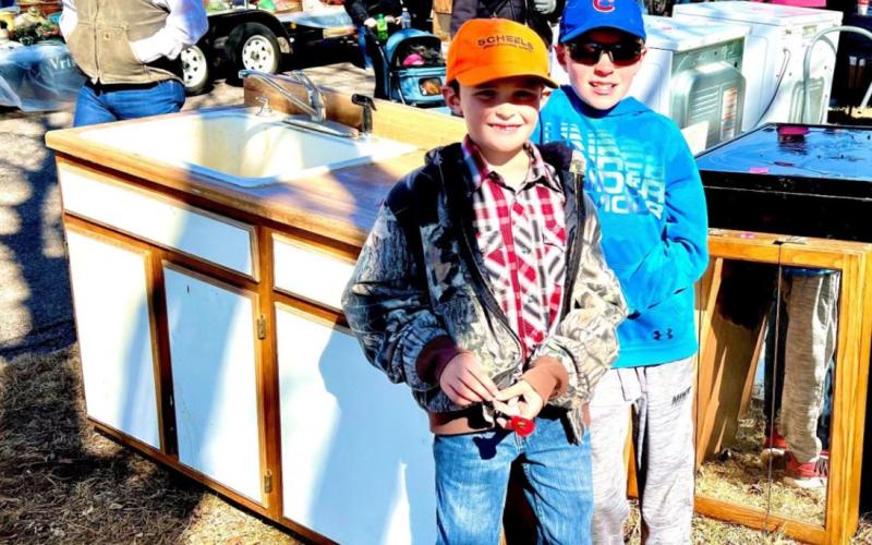 Table Rock Consignment Sale draws big crowd again