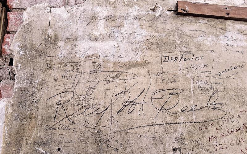 Ray Beck made his signature nice and large! Surely King George could read it without his spectacles!